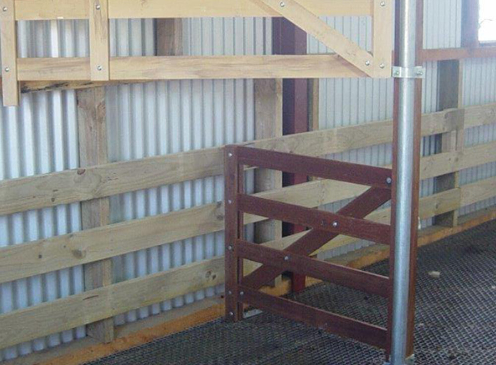 The gums woolshed Farm Build Photos Oct 2009 013